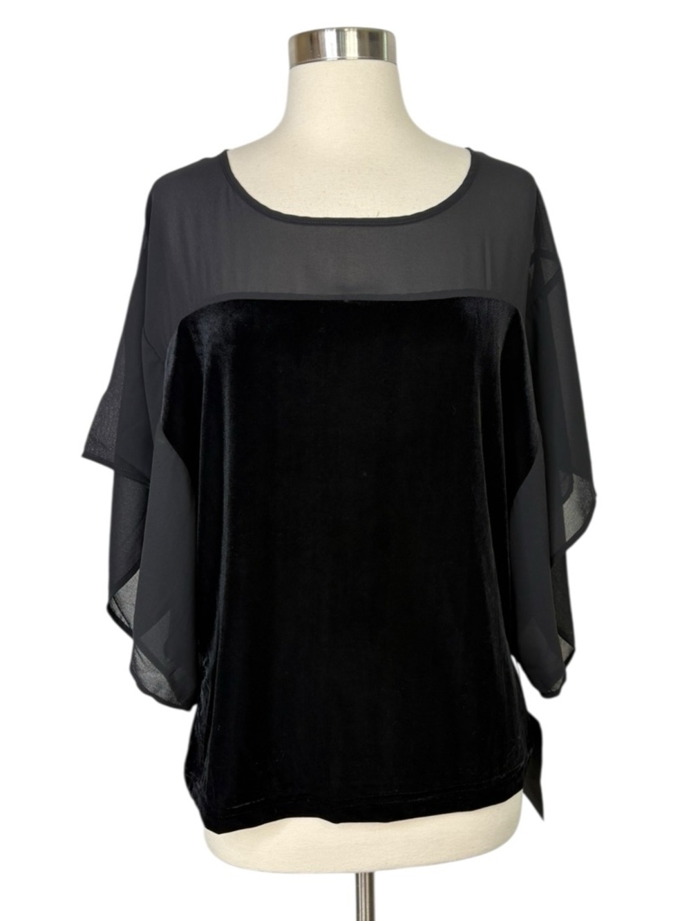 Love Stitch Mixed Material Top, Medium